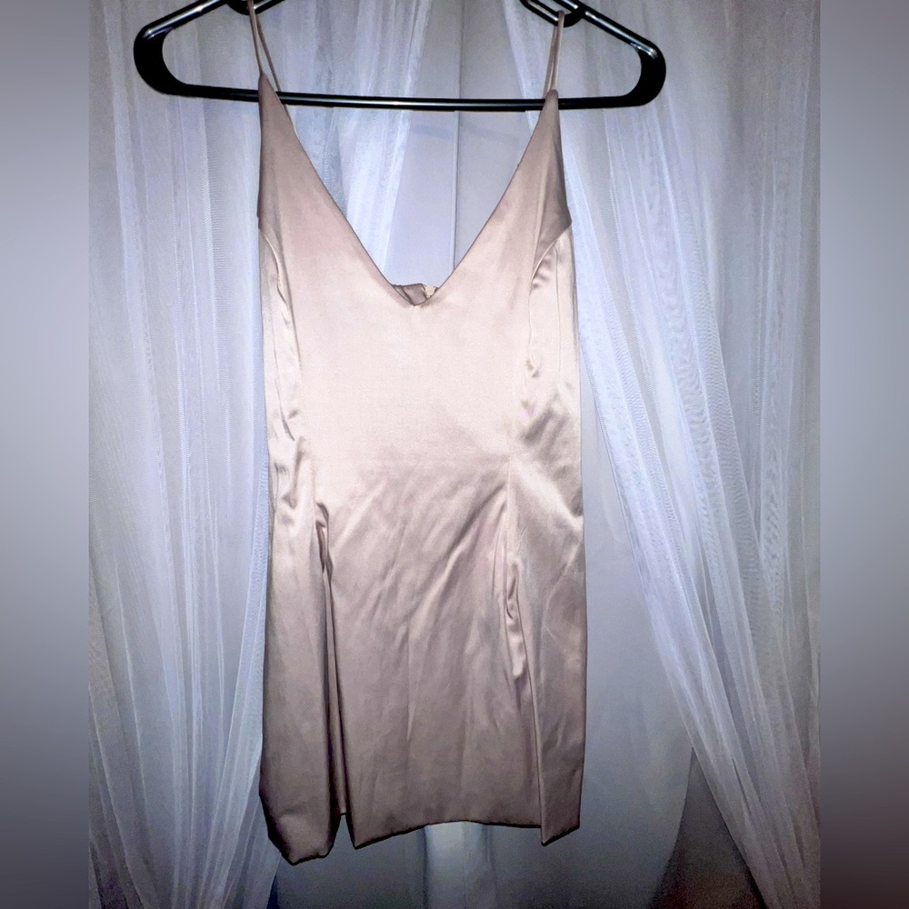 Beige dress - Picture 4 of 6